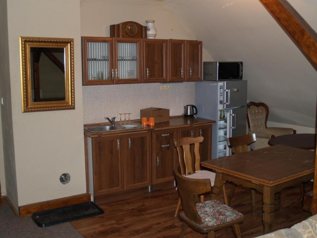 Penzion Gutska Krcma Trinec Luaran gambar